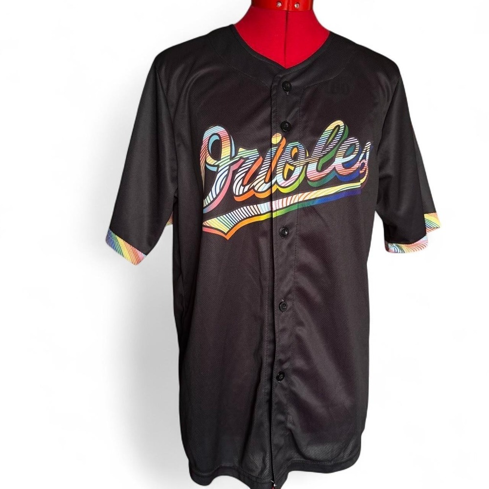 Baltimore Orioles Black & Rainbow Pride Jersey Size Medium Baseball LGBT+